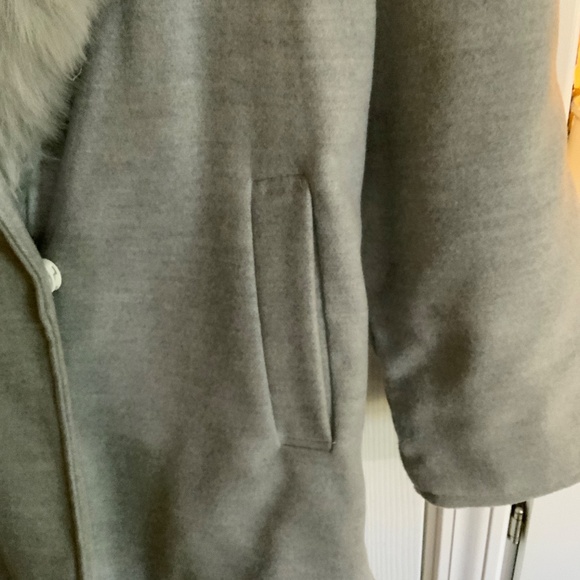 Gray jacket - Picture 4 of 5